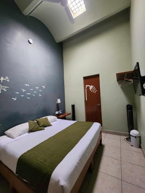 Hotel Plaza Керетаро Экстерьер фото