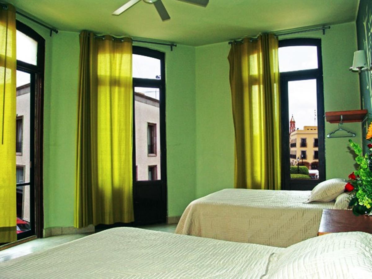Hotel Plaza Керетаро Экстерьер фото